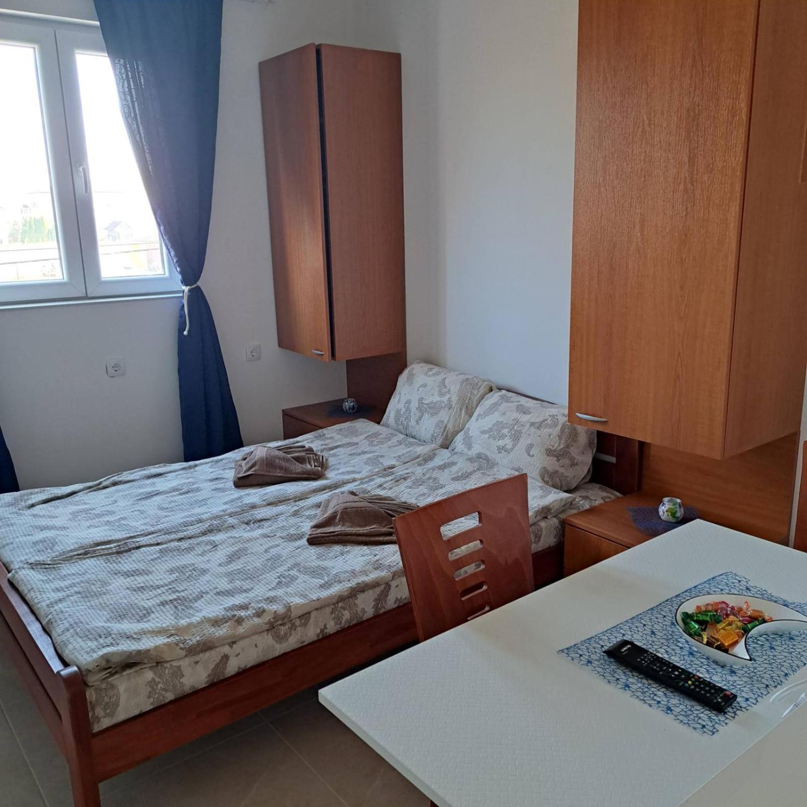 Libero Apartmani Surčin Camera foto