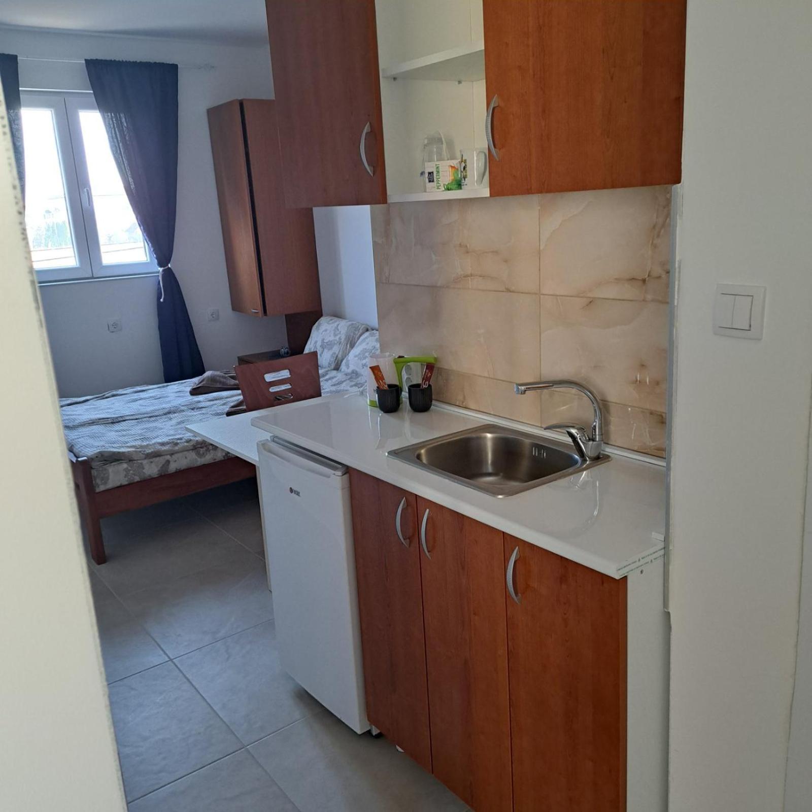 Libero Apartmani Surčin Camera foto